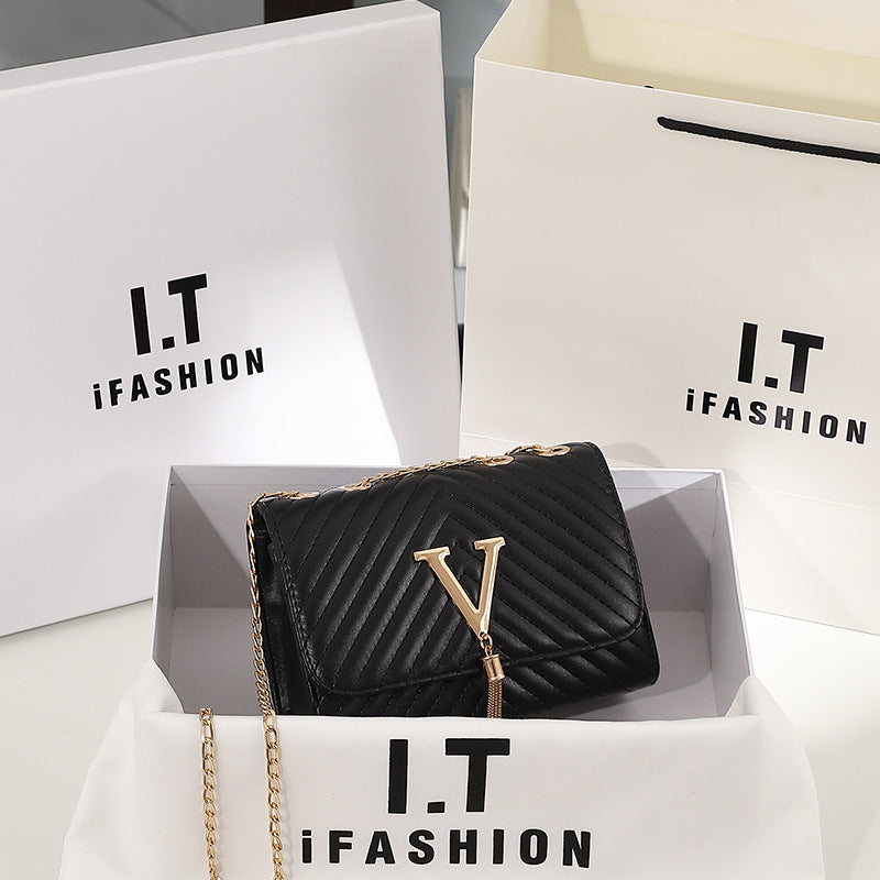 Fashion Chain Versatile One Shoulder Messenger Bag