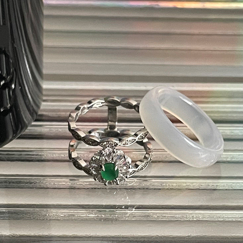 High-Grade Zircon Ring (Green Cat's Eye Ring)